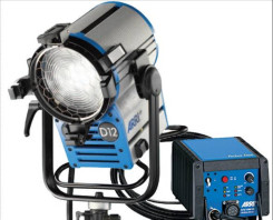 ARRI True Blue D5 - set - светильник в комплекте с балластом и акс. 