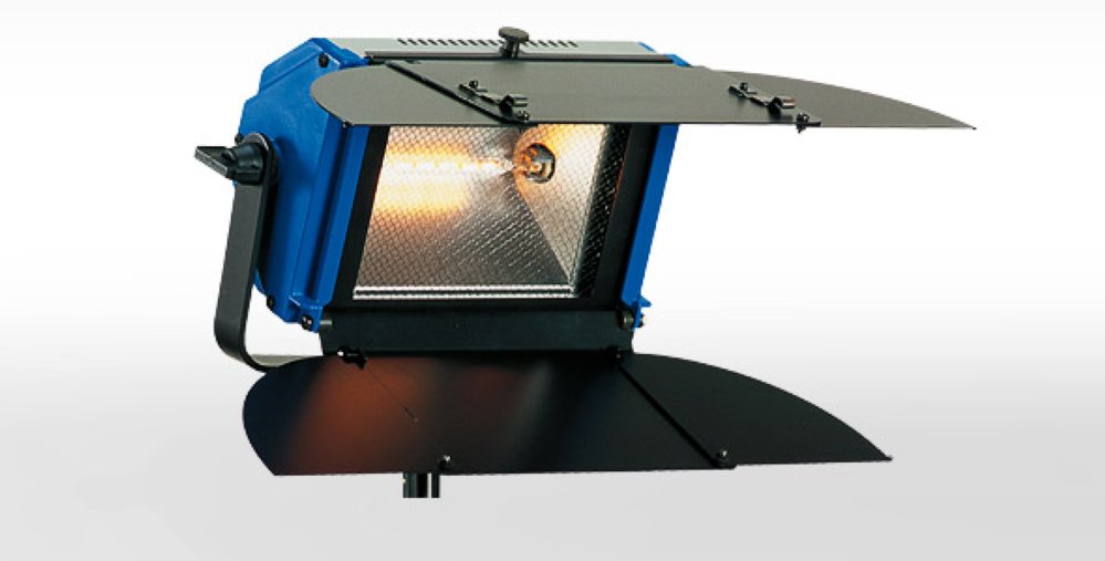  Светильник ARRI Mini Flood 1000W 