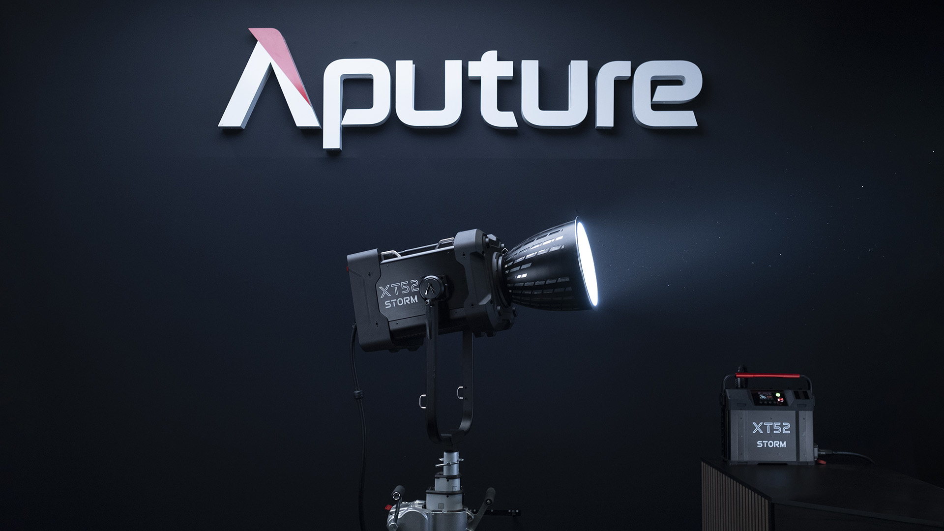Aputure STORM XT52: Новый флагман в линейке LED светильников Aputure STORM XT52: Новый флагман в линейке LED светильников